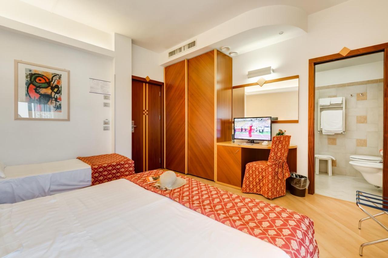 Hotel Europa Beach Village Giulianova Luaran gambar