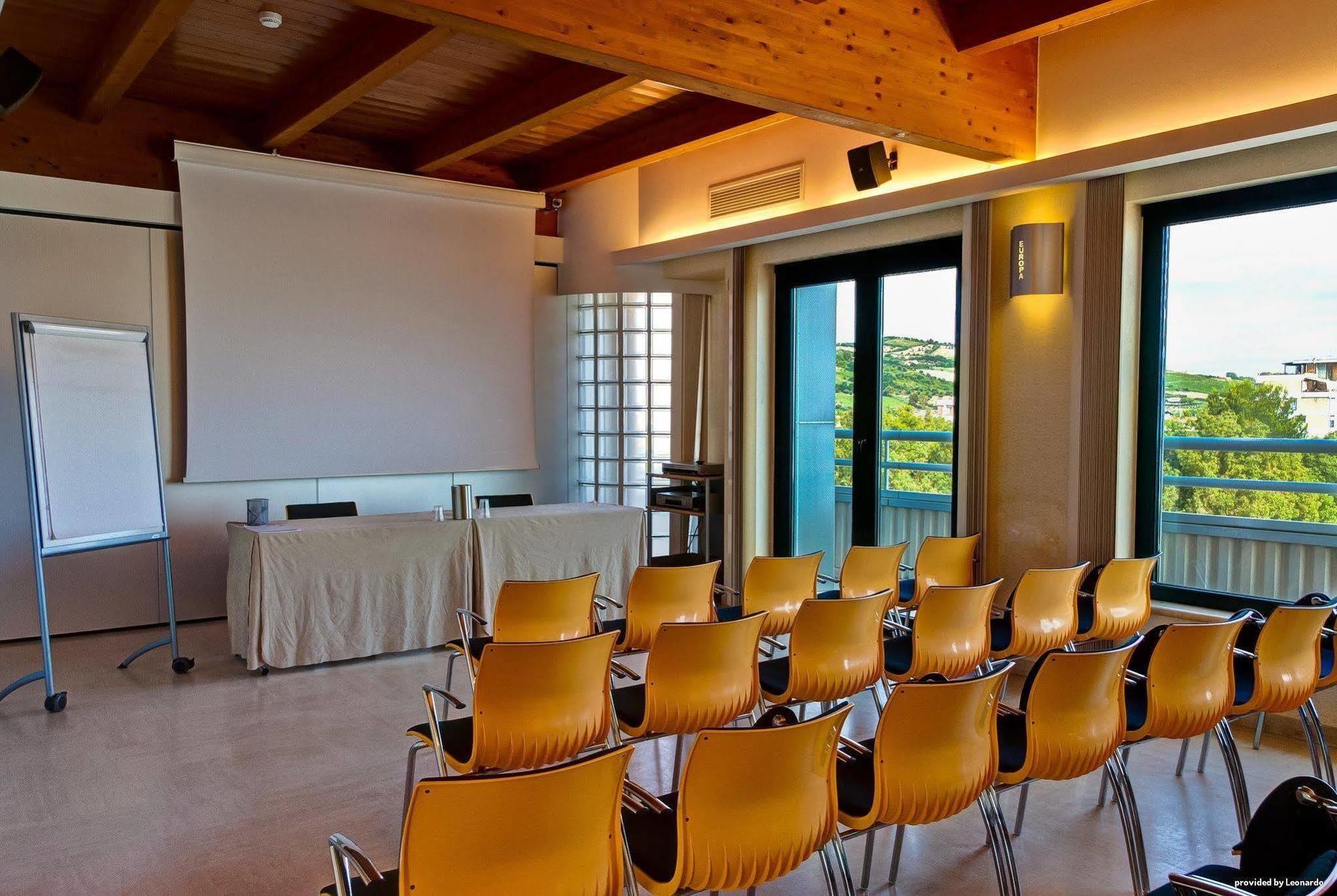 Hotel Europa Beach Village Giulianova Luaran gambar